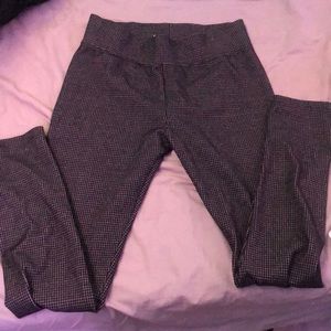 Aeropostale Large Black/White Plad pants (tight-fit)